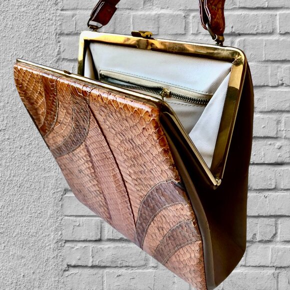 Vintage Snakeskin Handbag Structured Top Handle Clasp Purse Pocketbook - Picture 8 of 13